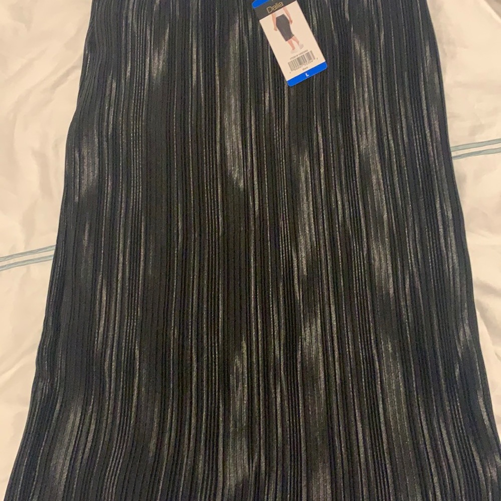 Black midi skirt